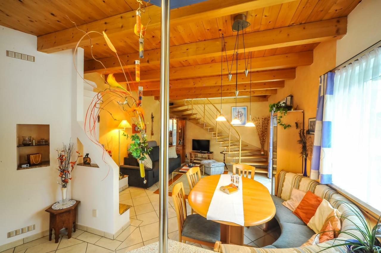 Ferienwohnung Regina Sankt Peter-Freienstein 外观 照片